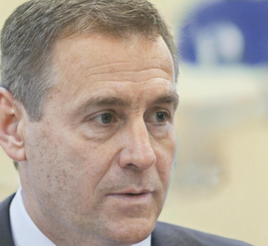 Erfahrener Finanzanalyst und Programmleiter Kasimir Lindström